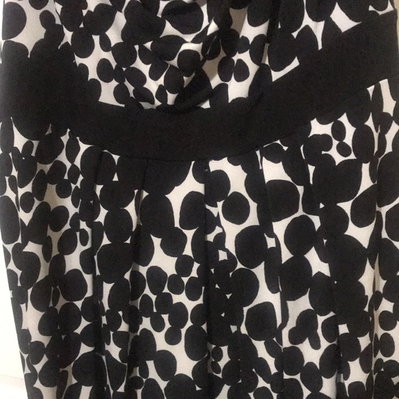 Fun black and white dress w/ belted waist - Picture 2 of 2